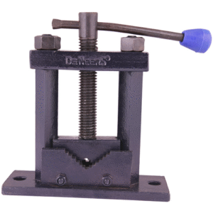 De Neers Pillar Type Pipe Vice Heavy Duty