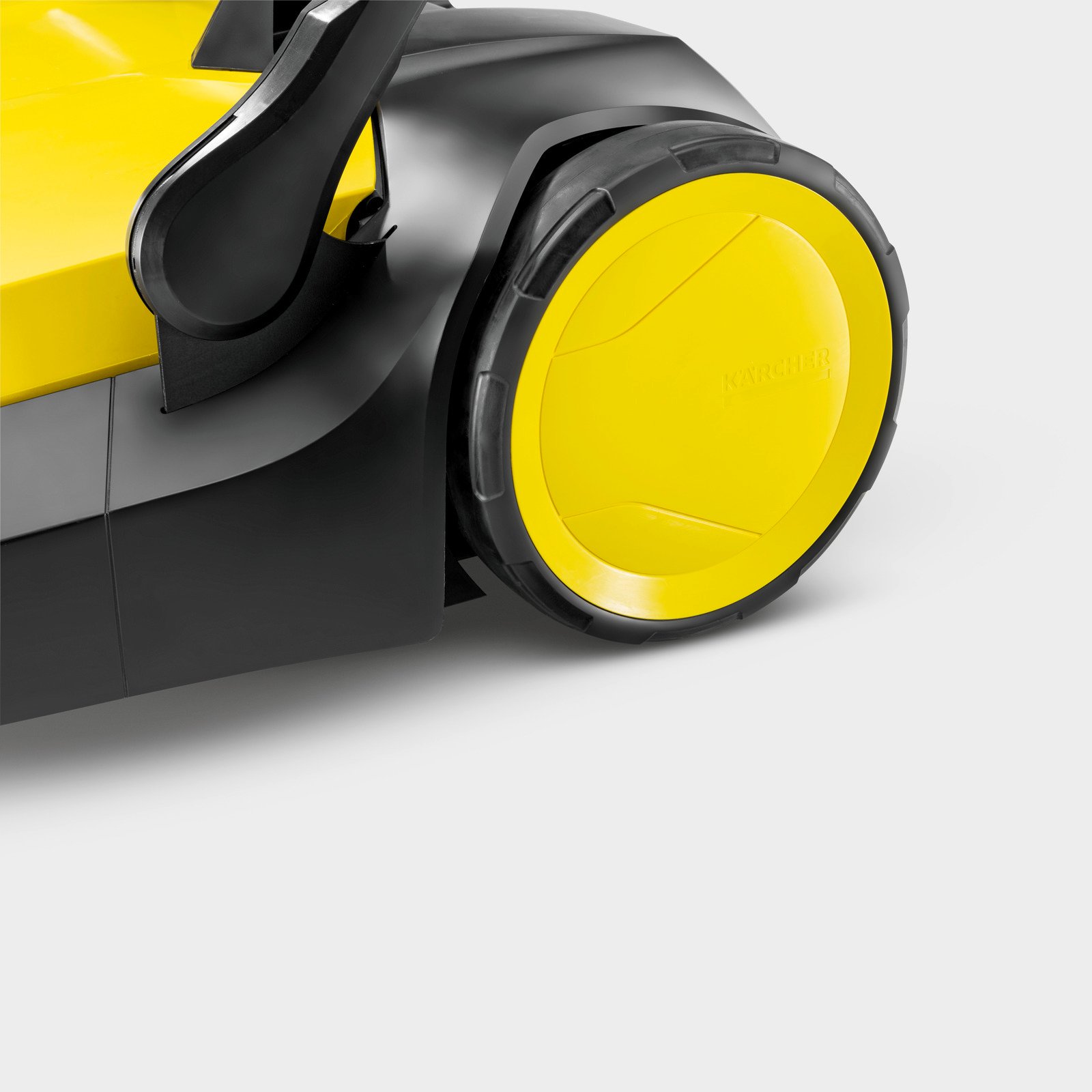 Karcher Manual Sweeper 38Ltr S 6 Twin - Image 2